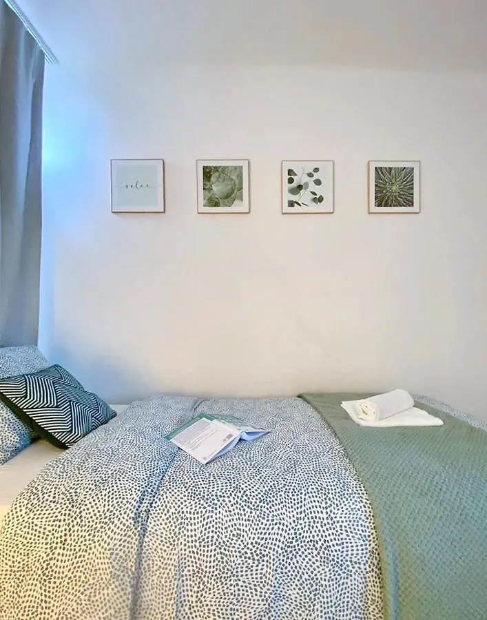 Halby Apartment Chlodna 15 Warsaw Poland